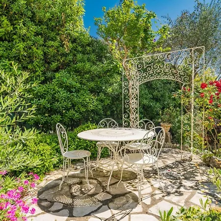 Wonderful 3 Bedroom In Appartamento